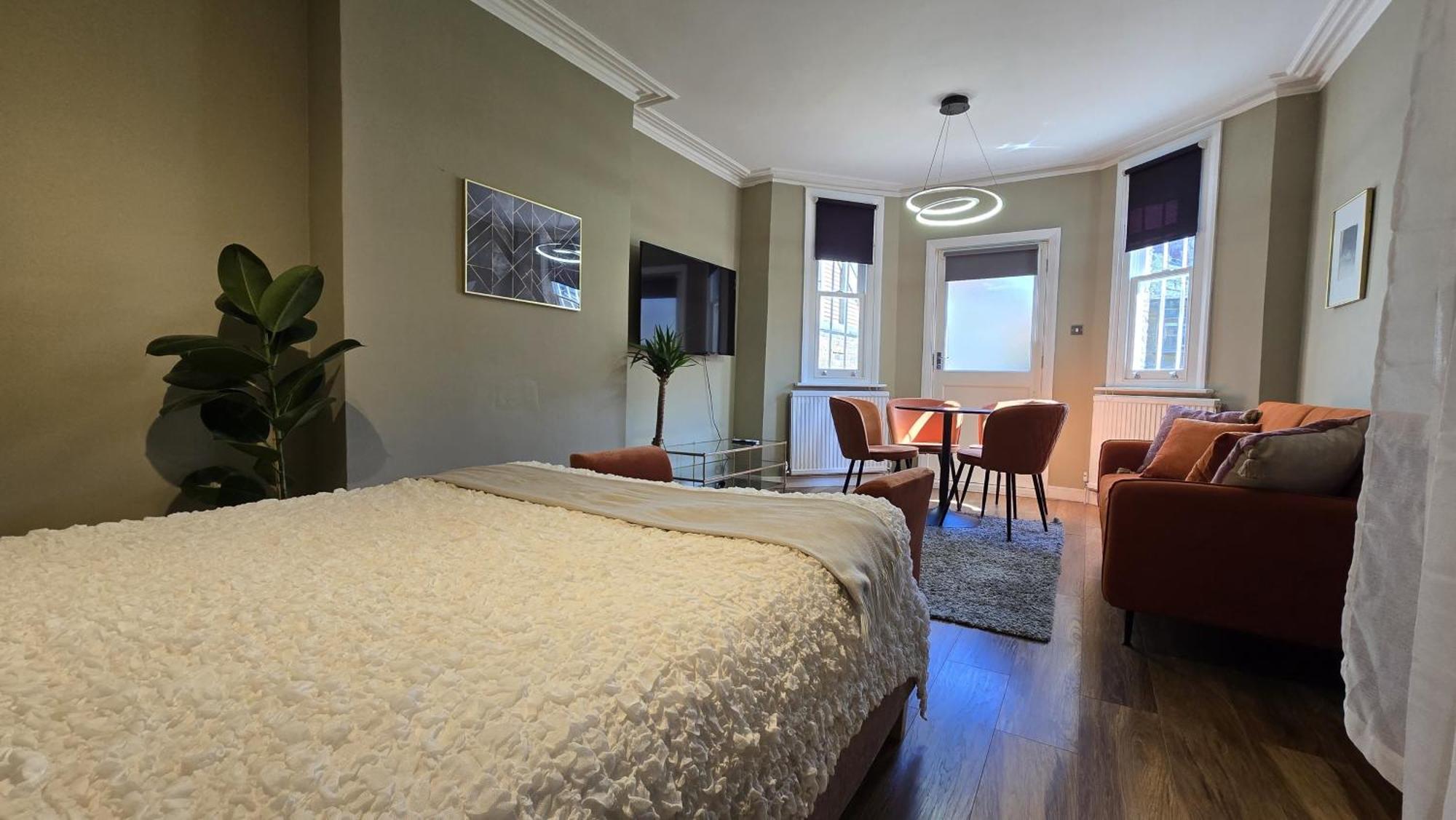 Spacious Studio For 4 Flat Near Regents Park N2 London Eksteriør billede