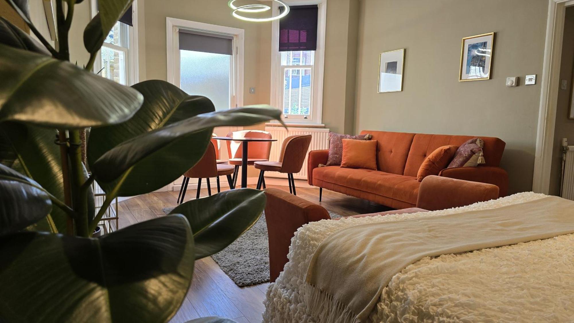 Spacious Studio For 4 Flat Near Regents Park N2 London Eksteriør billede